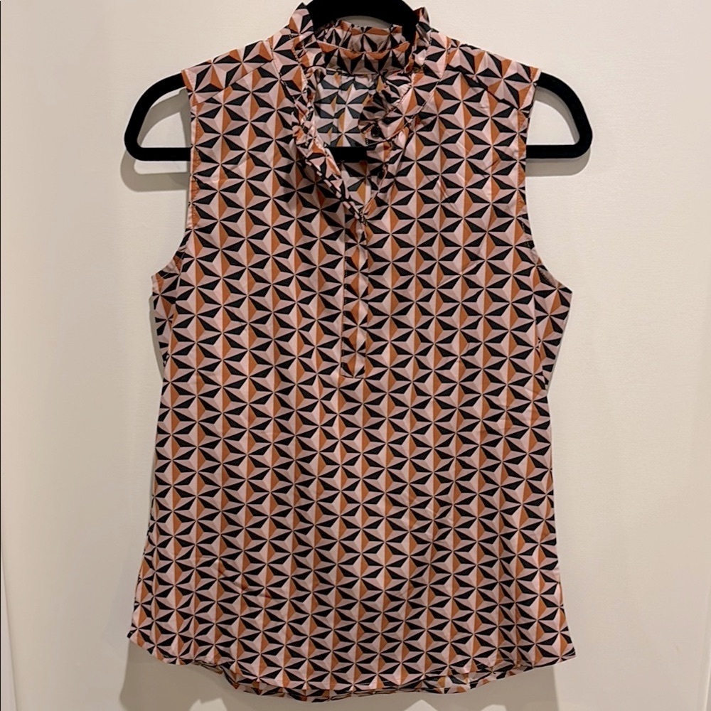 Geometric Pattern Sleeveless Blouse